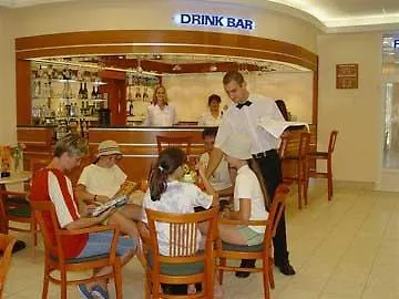 Aranypart Szallo-koezoessegi Szallashely 3* Siófok