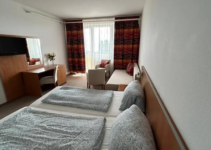 Aranypart Szallo-koezoessegi Szallashely Siófok